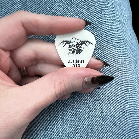 A7x Johnny Christ Guitar Pick and XFest VIP Festival Tee Huntington WV - Picture 1 of 12